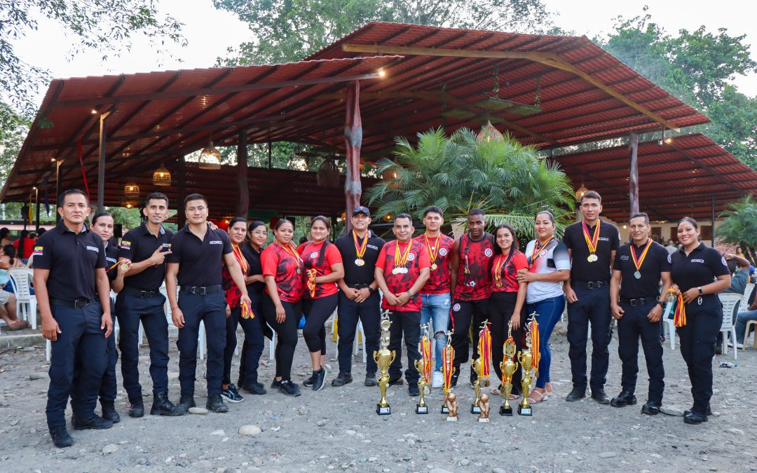 Bomberos Lago Agrio destacó en las Olimpiadas Internas Municipales 2025