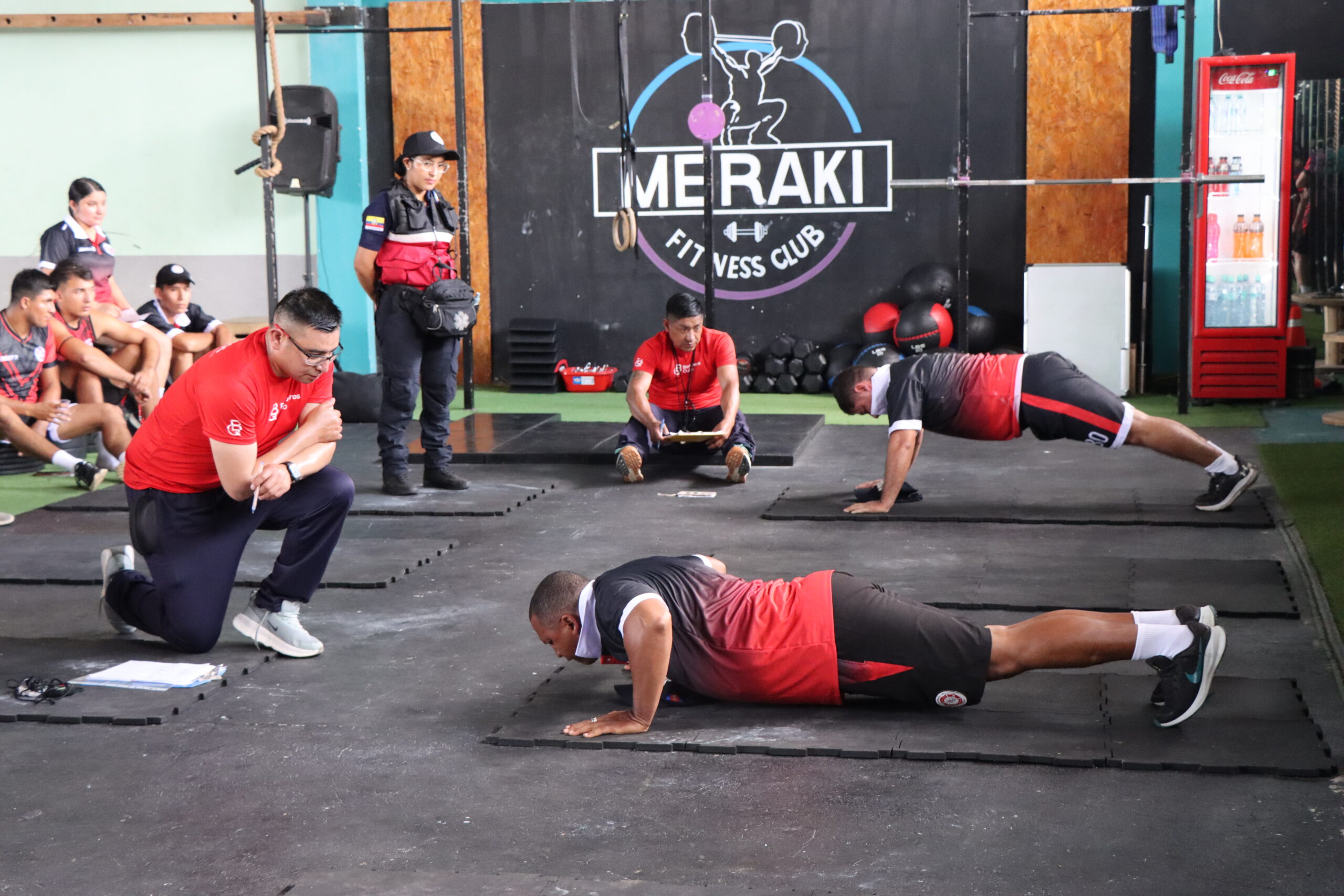 J𝐨𝐫𝐧𝐚𝐝𝐚 𝐝𝐞 𝐞𝐯𝐚𝐥𝐮𝐚𝐜𝐢𝐨́𝐧 𝐟𝐢́𝐬𝐢𝐜𝐚 𝐟𝐨𝐫𝐭𝐚𝐥𝐞𝐜𝐞 𝐜𝐚𝐩𝐚𝐜𝐢𝐝𝐚𝐝𝐞𝐬 𝐨𝐩𝐞𝐫𝐚𝐭𝐢𝐯𝐚𝐬 𝐝𝐞𝐥 𝐩𝐞𝐫𝐬𝐨𝐧𝐚𝐥 𝐛𝐨𝐦𝐛𝐞𝐫𝐢𝐥